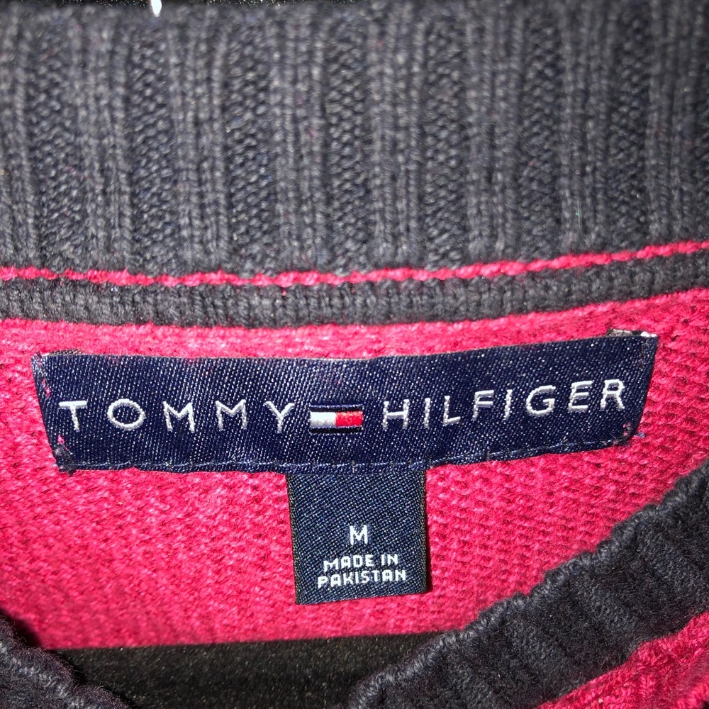 Vintage Tommy Hilfiger sweater - Picture 2 of 3